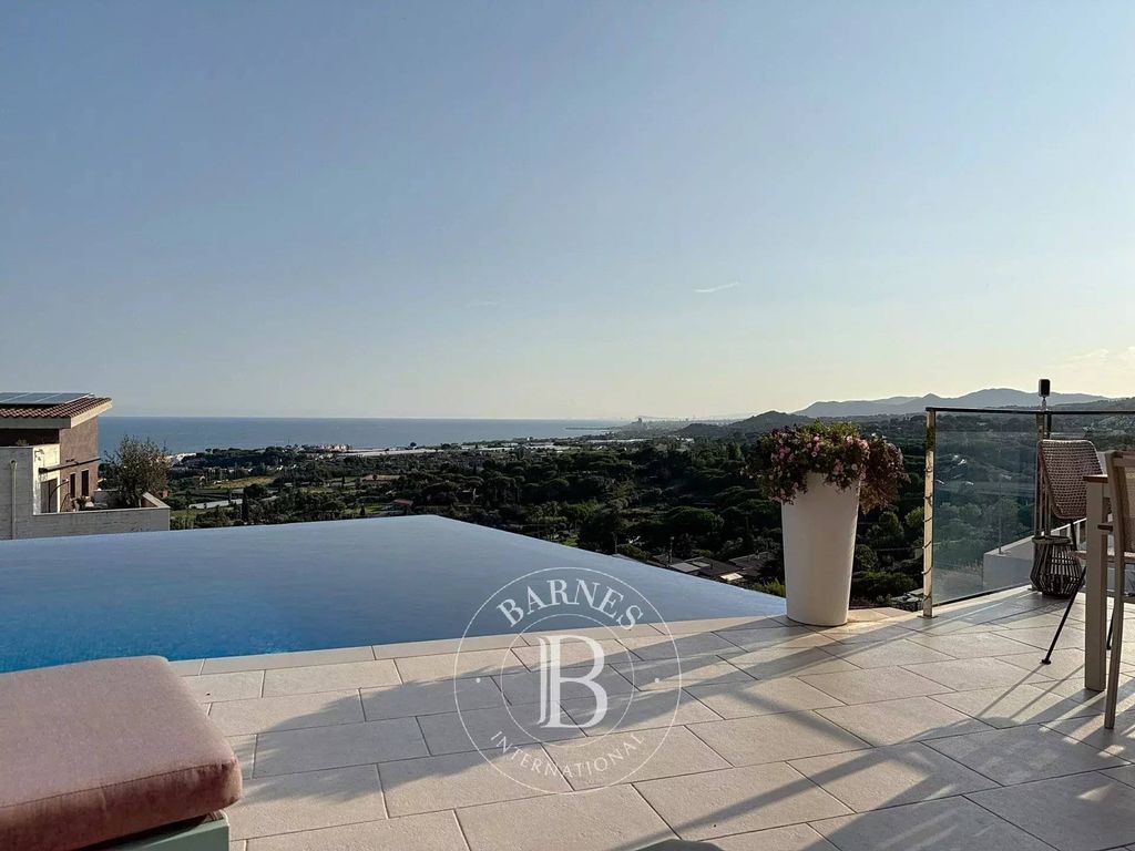 Maison de luxe à vendre à Sant Vicenç de Montalt, 1 840 000 €, Photo 3