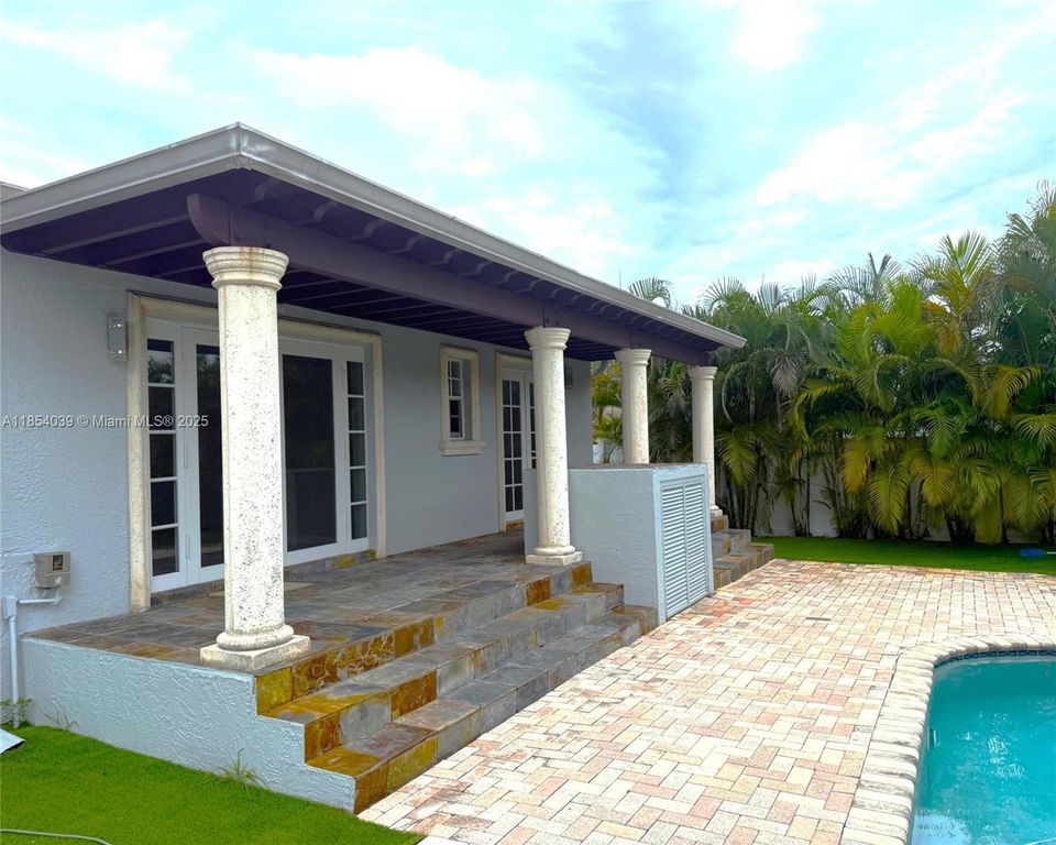 Luxury House for sale in Hollywood, 511 280 €, Photo 3