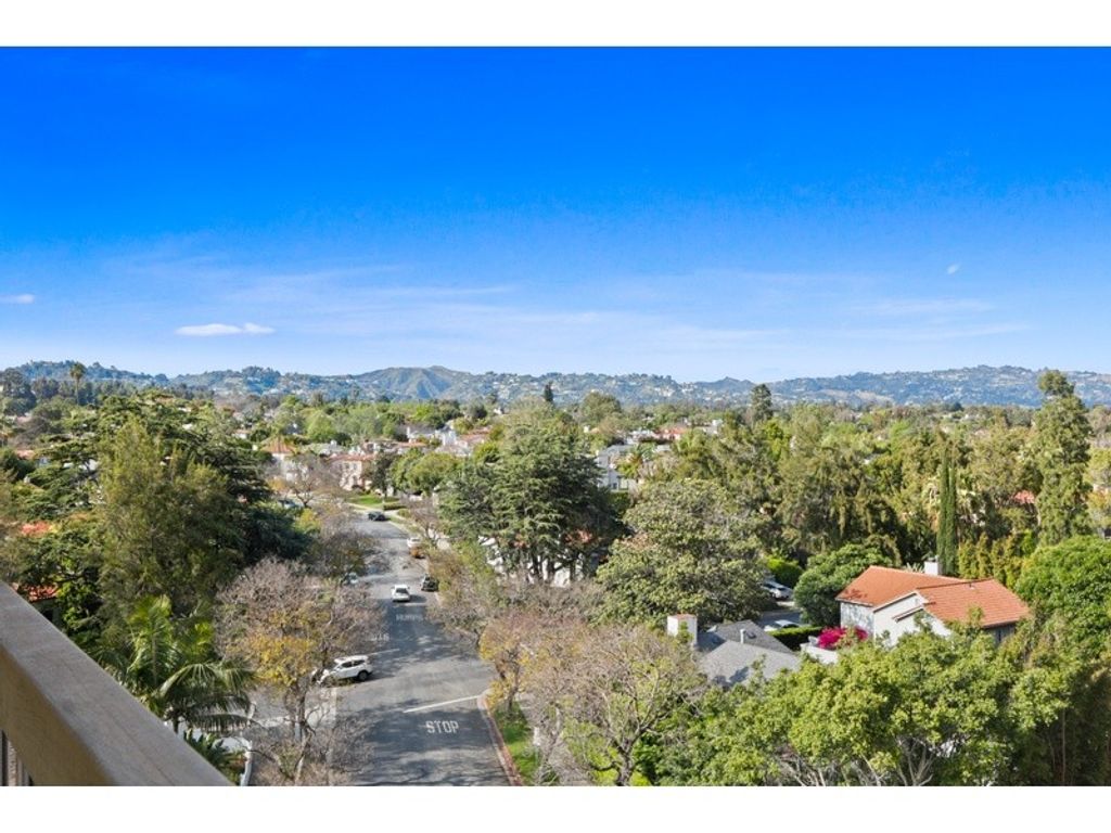 Luxury Apartment for sale in Los Angeles, 567 614 €, Photo 5