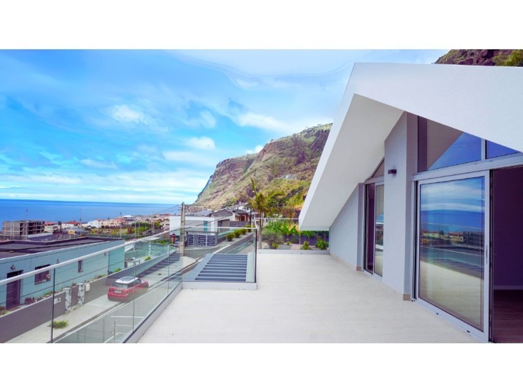 Luxury House for sale in Calheta, 1 150 000 €, Photo 2