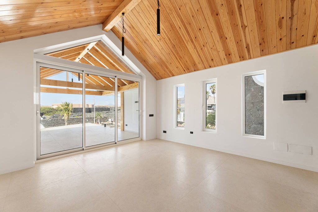 Maison de luxe à vendre à Tahiche, 1 900 000 €, Photo 4