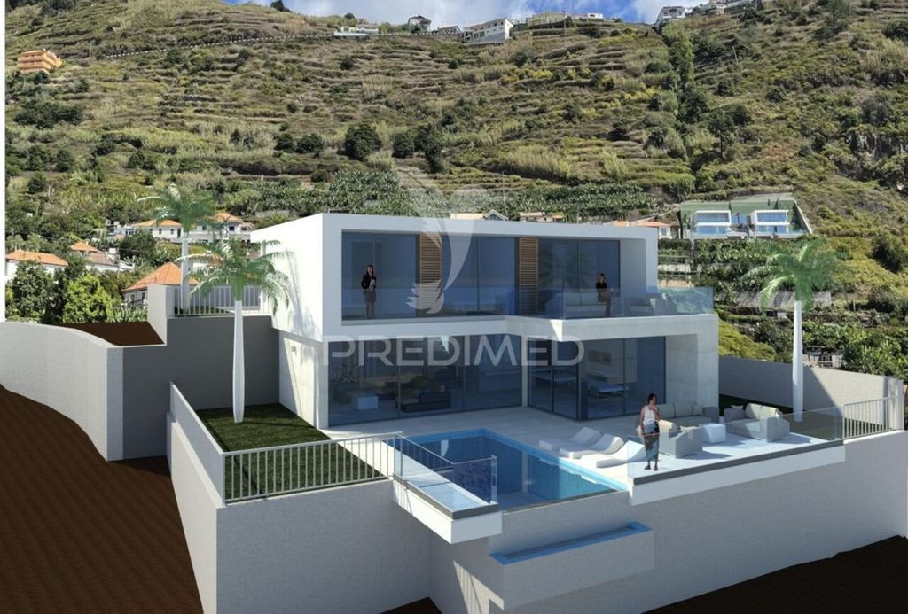 Luxury House for sale in Calheta, 1 300 000 €, Photo 1