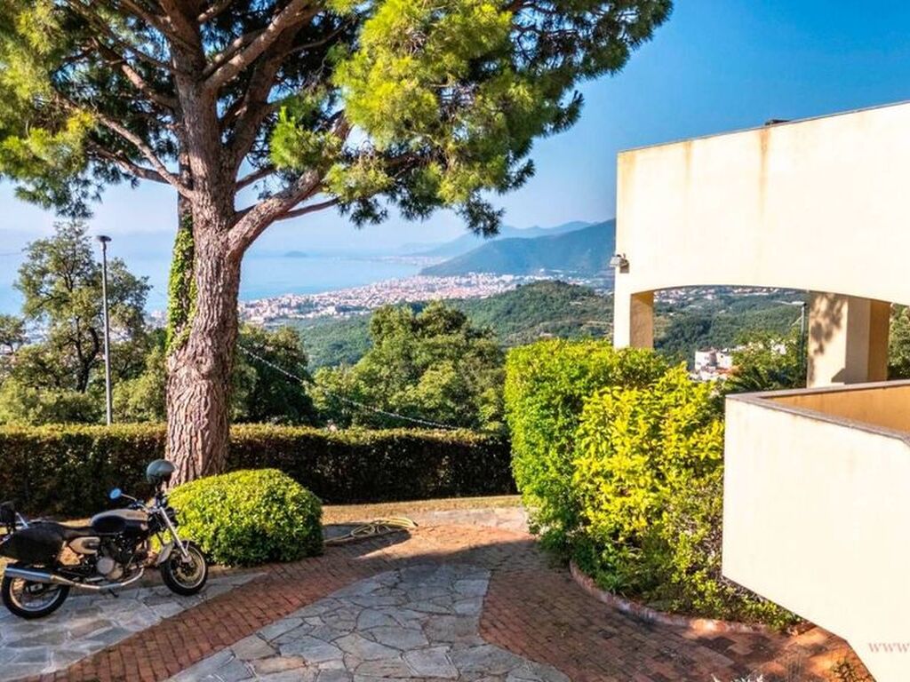 Luxury House for sale in Pietra Ligure, 980 000 €, Photo 4