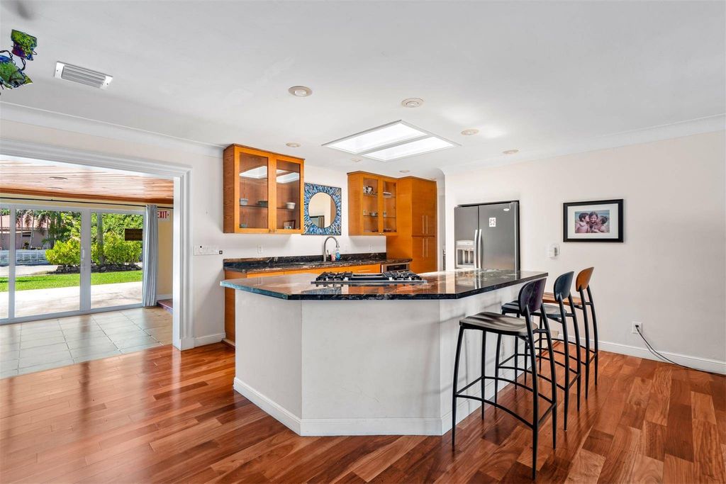 Luxury House for sale in Hollywood, 767 070 €, Photo 4