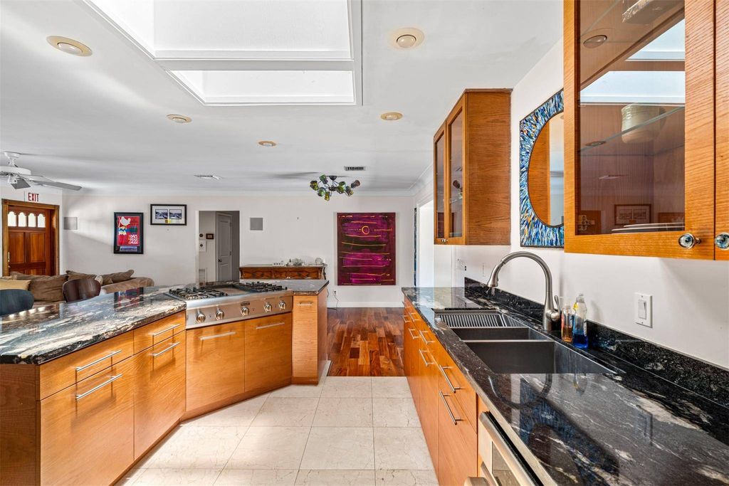 Luxury House for sale in Hollywood, 767 070 €, Photo 6