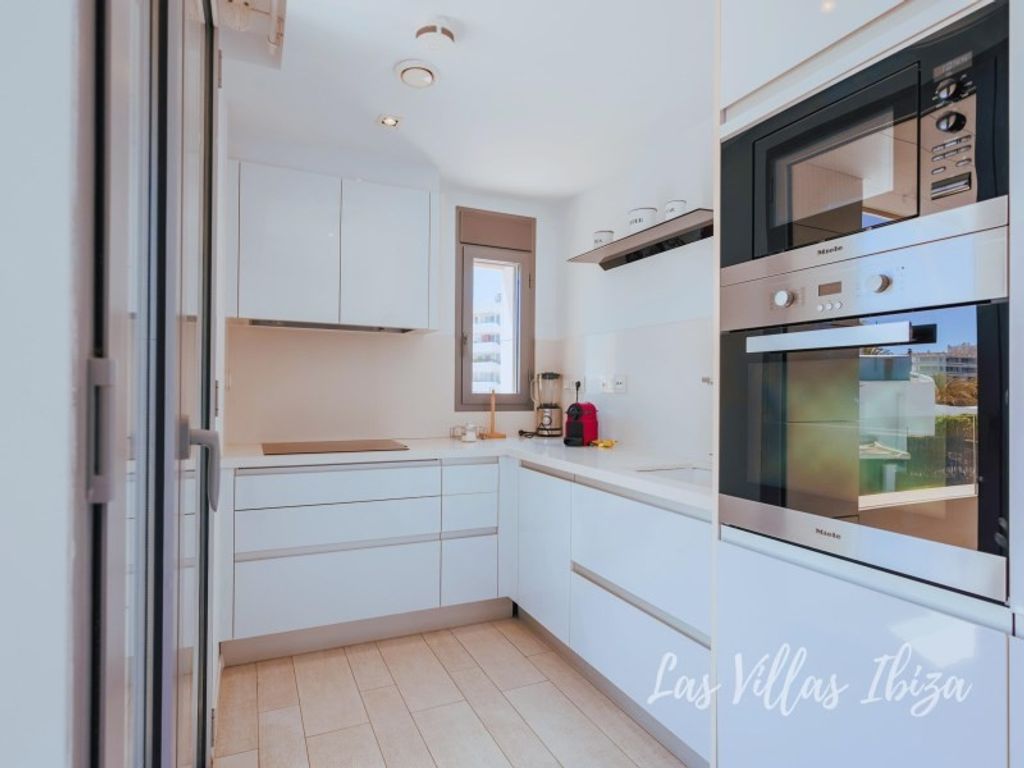 Luxury Apartment for sale in Ibiza, 900 000 €, Photo 4