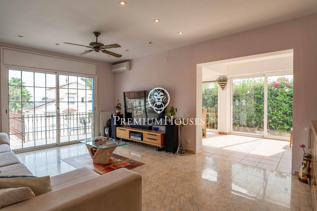 Luxury House for sale in Sitges, 1 440 000 €, Photo 5