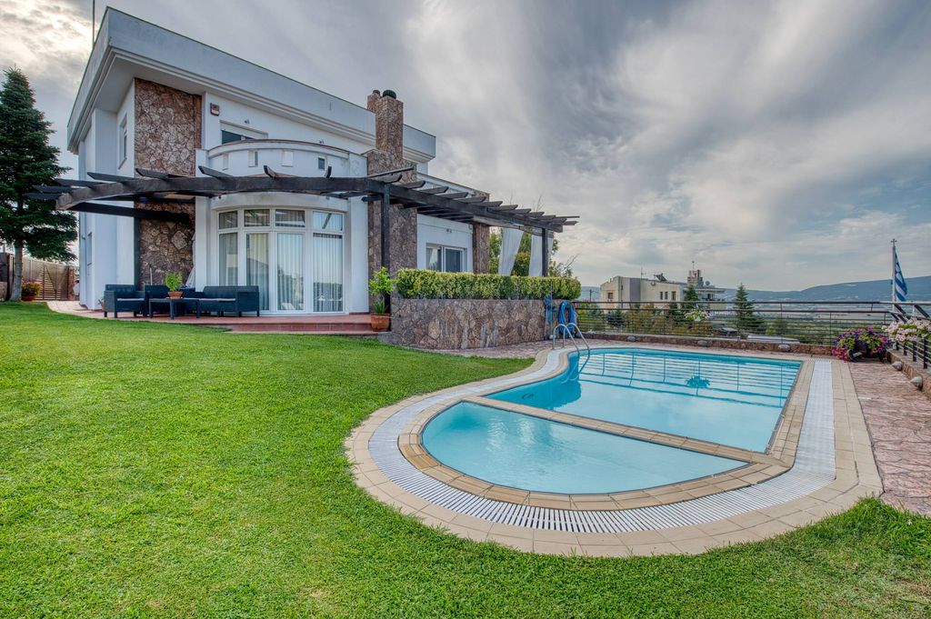 Luxury House for sale in Néa Raidestós, 750 000 €, Photo 1