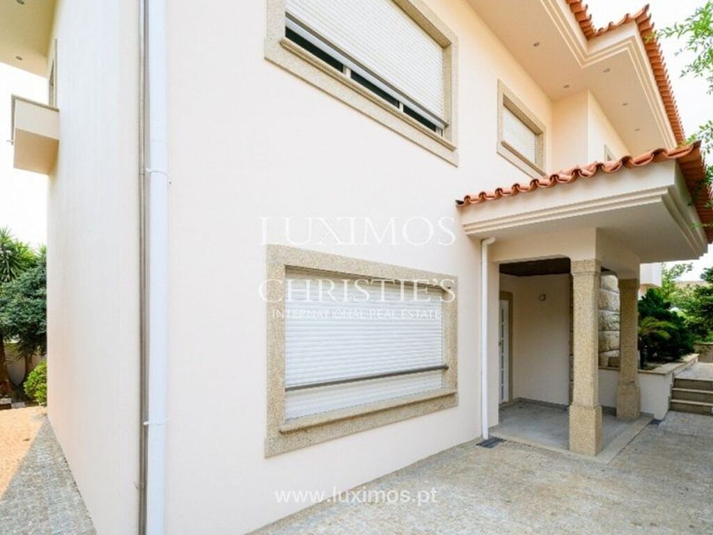 Luxury House for sale in Gondomar, 1 400 000 €, Photo 2