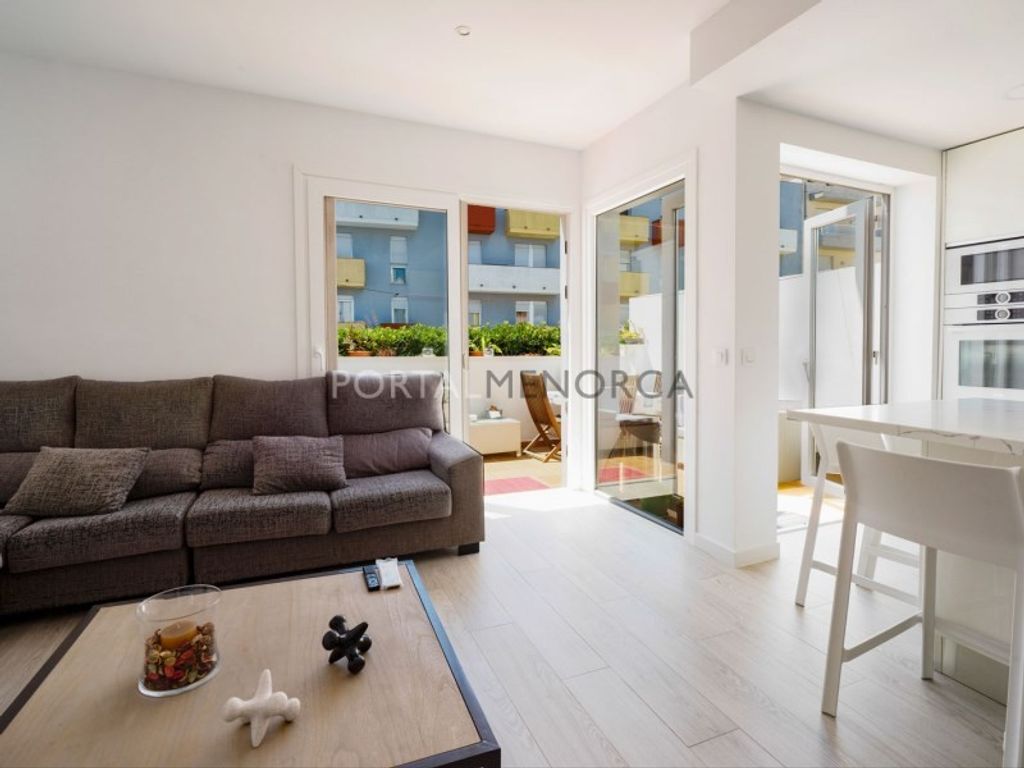 Luxury House for sale in Maó, 650 000 €, Photo 2