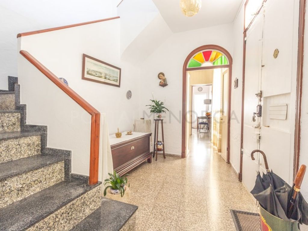 Luxury House for sale in Maó, 470 000 €, Photo 2
