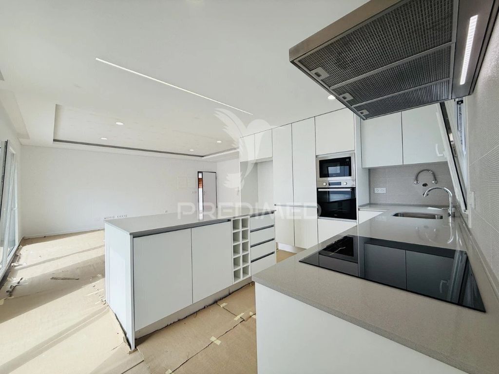 Maison de luxe à vendre à Seixal, 640 000 €, Photo 3