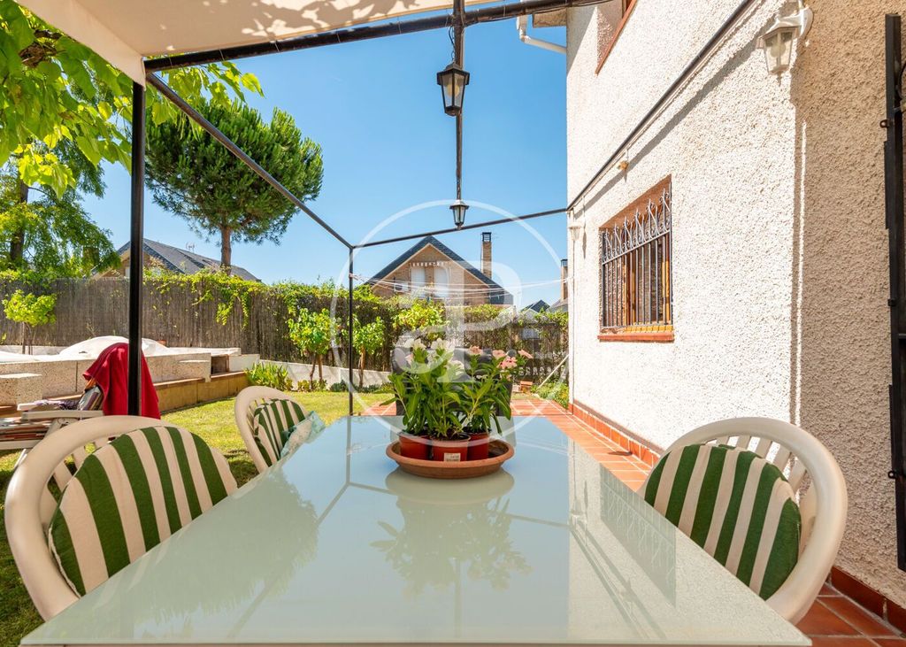 Maison de luxe à vendre à Pozuelo de Alarcón, 1 450 000 €, Photo 3