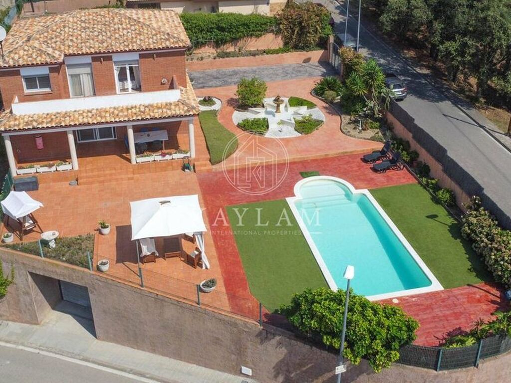 Maison de luxe à vendre à Lloret de Mar, 755 000 €, Photo 4
