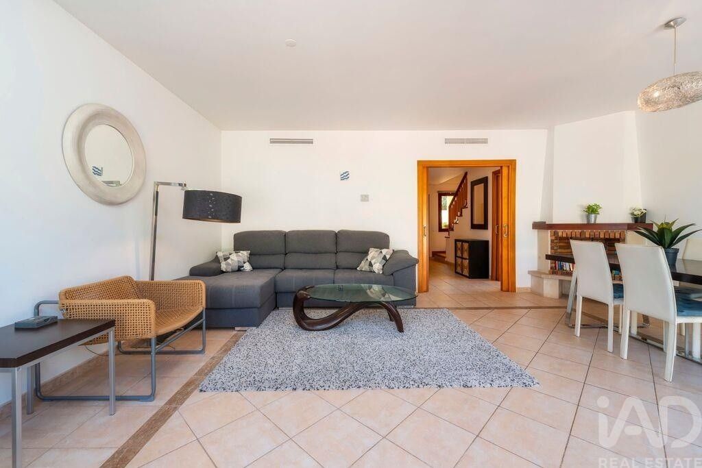 Maison de luxe à vendre à Quarteira, 635 000 €, Photo 3