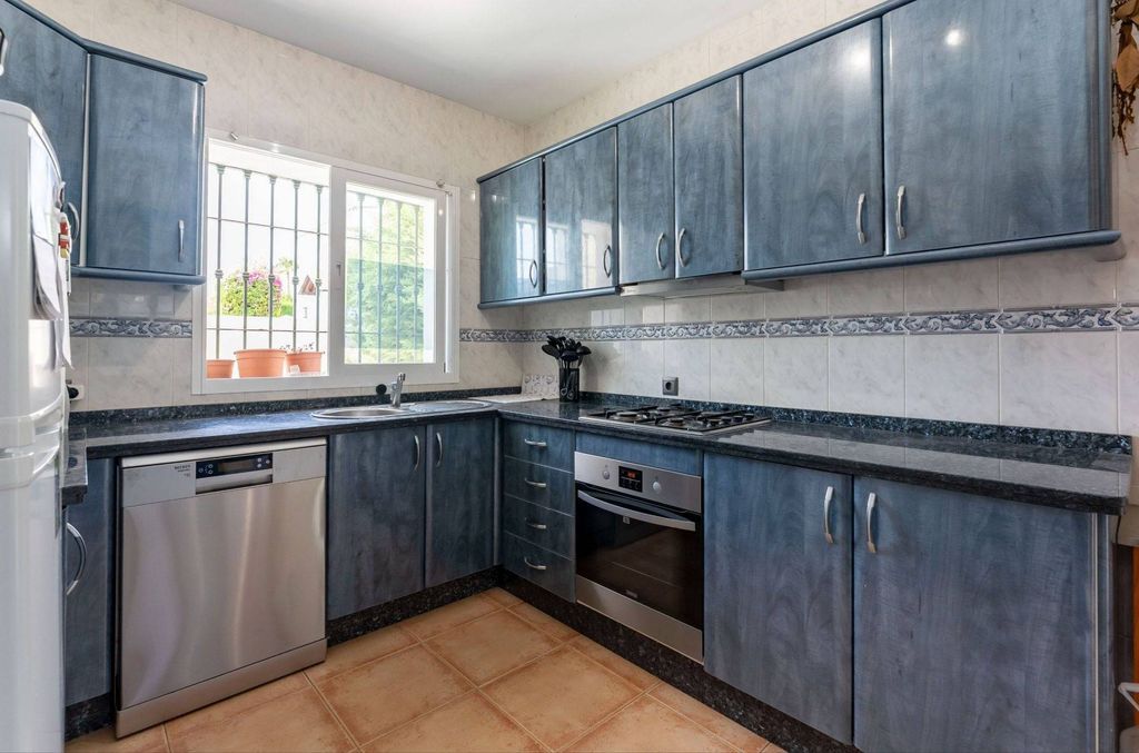 Maison de luxe à vendre à Coín, 479 000 €, Photo 7