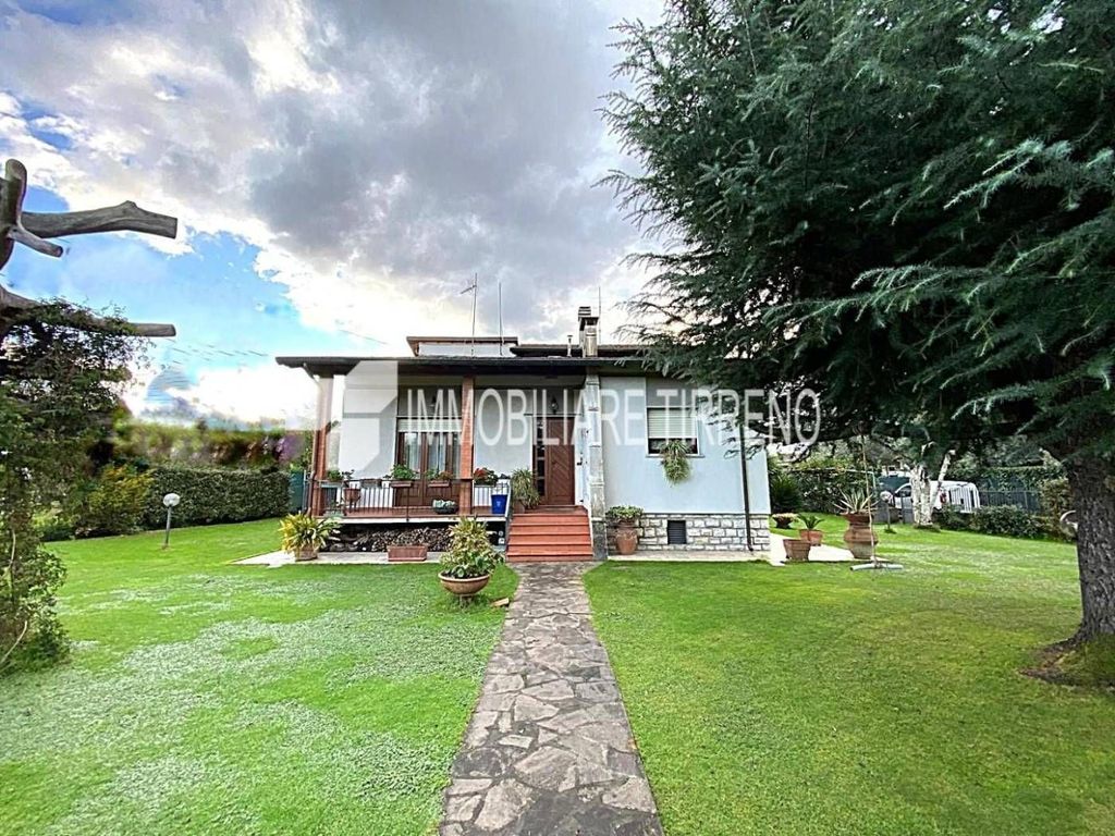 Luxury House for sale in Massa, 670 000 €, Photo 3