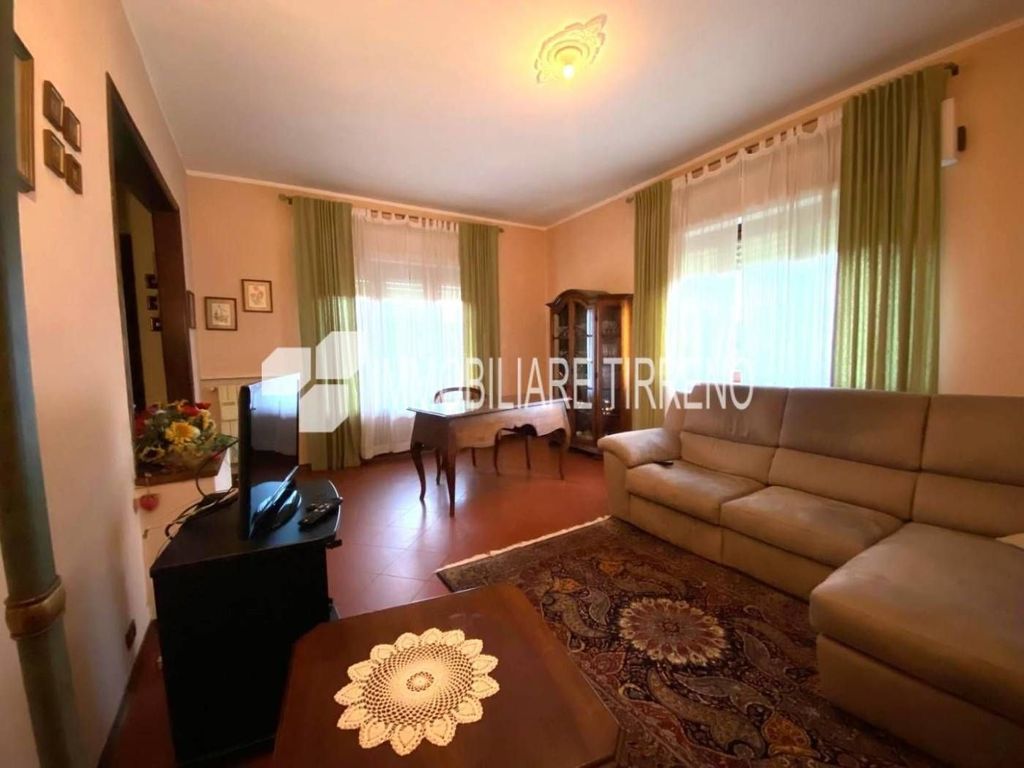 Luxury House for sale in Massa, 670 000 €, Photo 6