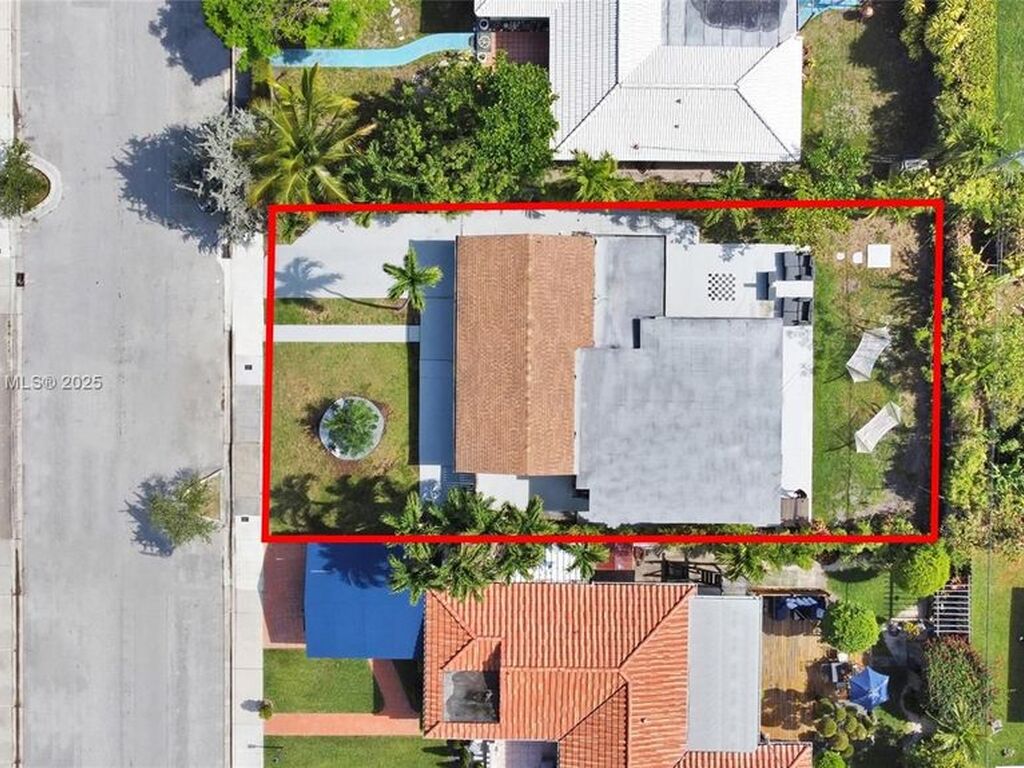 Luxury House for sale in North Bay Village, 937 531 €, Photo 4