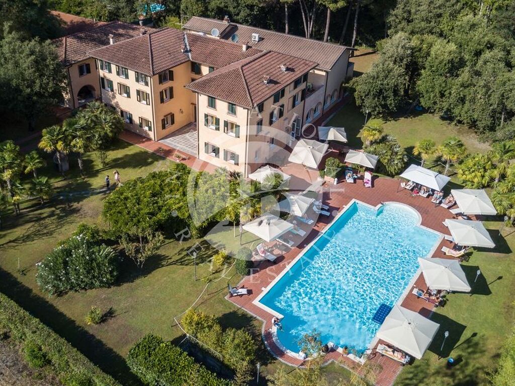 Maison de luxe à vendre à Massa, 9 500 000 €, Photo 1