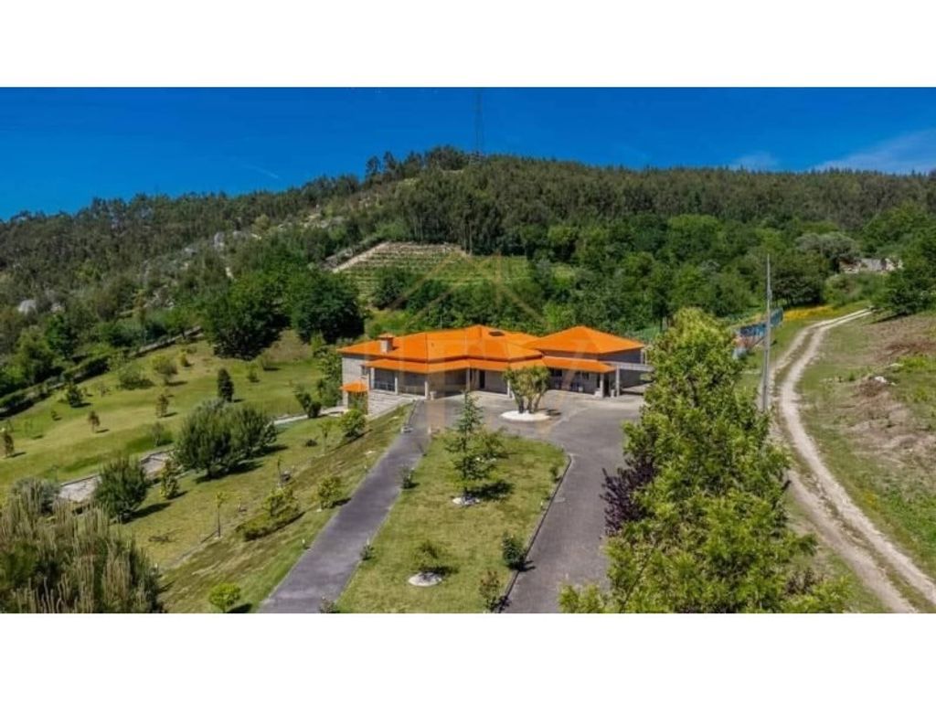 Maison de luxe à vendre à Guimarães, 885 000 €, Photo 1