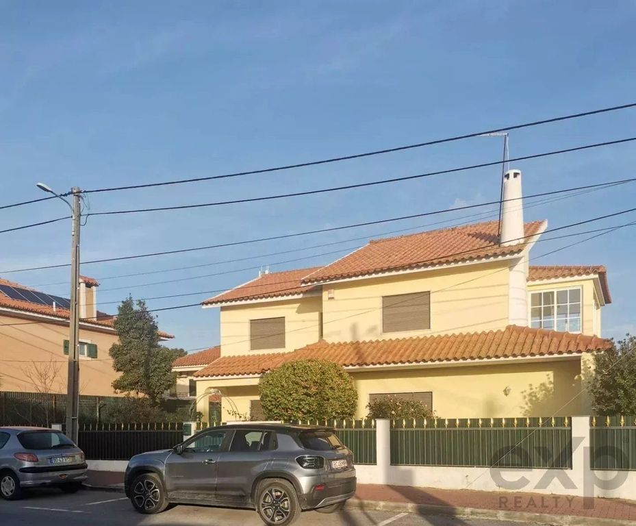 Maison de luxe à vendre à Charneca de Caparica, 699 000 €, Photo 2