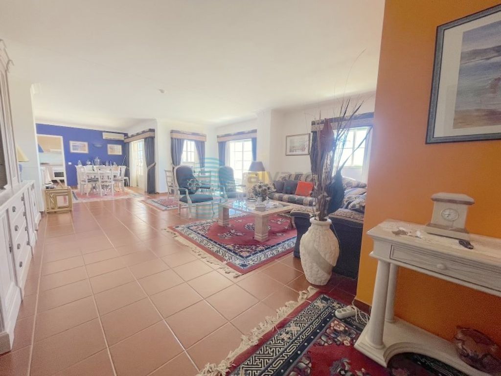 Luxury Apartment for sale in Portimão, 640 000 €, Photo 2