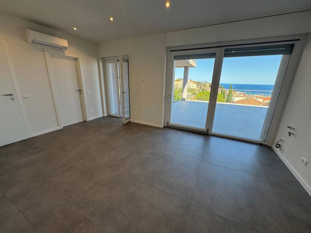 Appartement de luxe à vendre à San Remo, 450 000 €, Photo 6