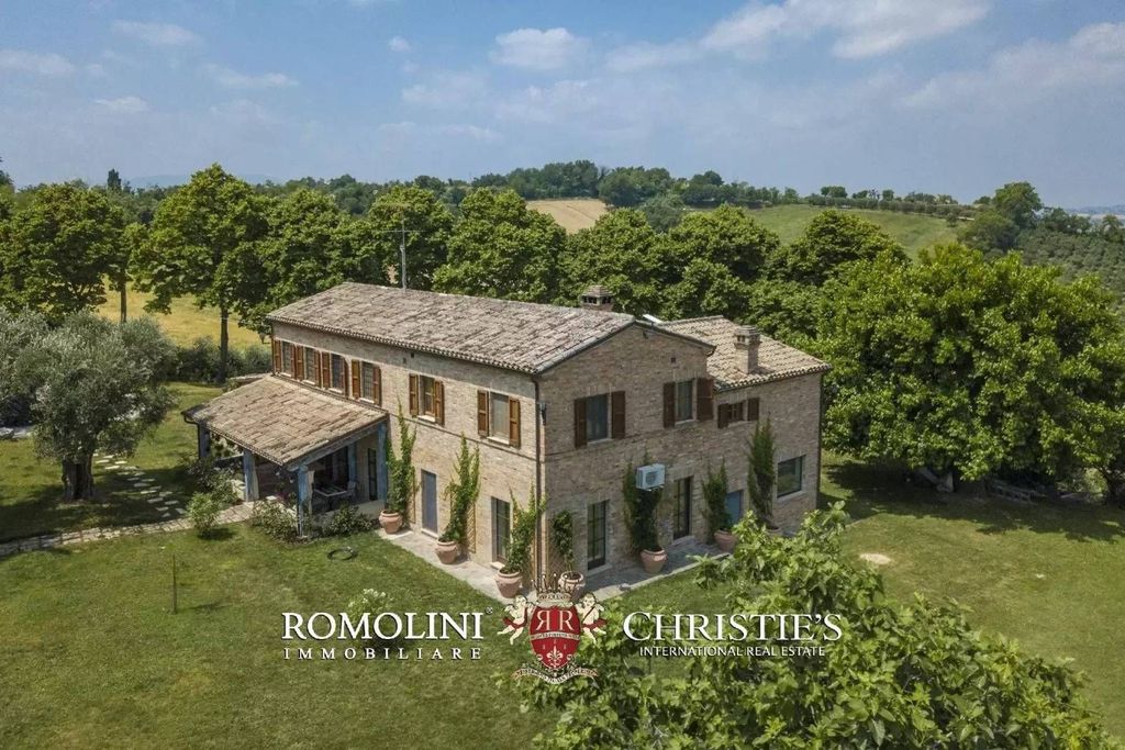 Luxury House for sale in Orciano Di Pesaro, 1 350 000 €, Photo 2