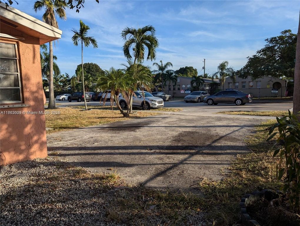 Luxury House for sale in Hollywood, 685 897 €, Photo 2