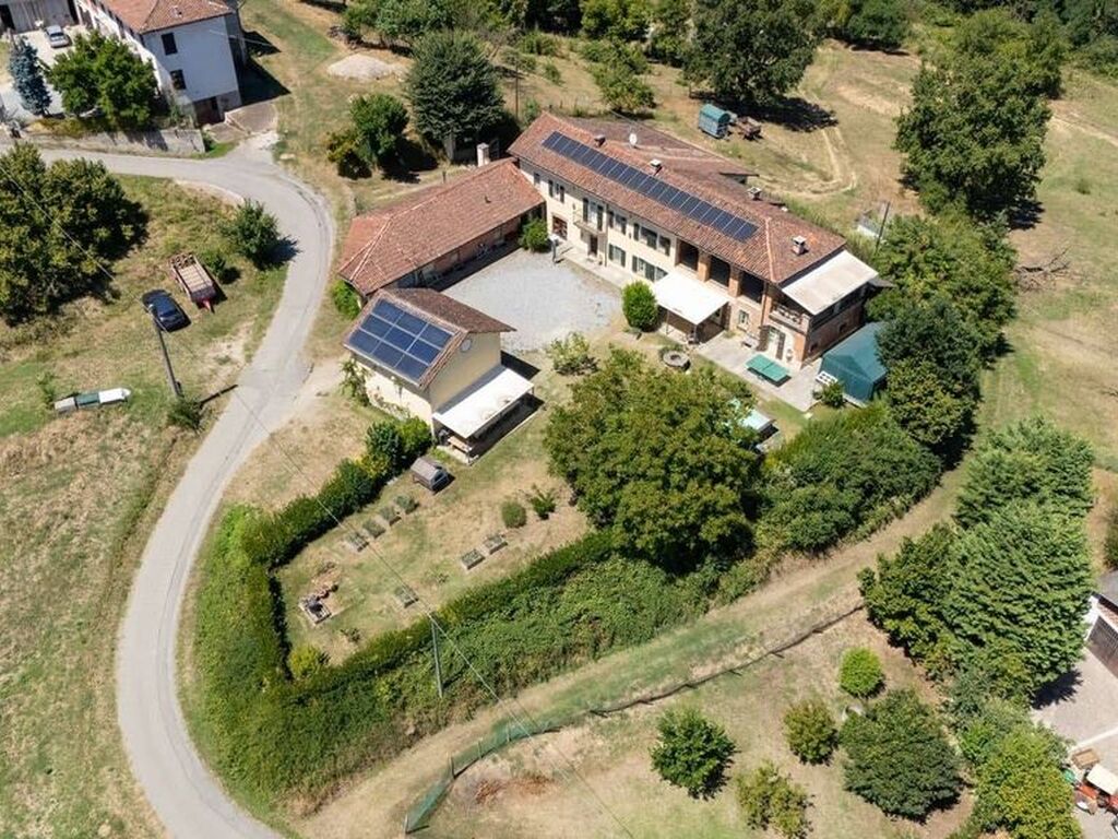 Maison de luxe à vendre à Asti, 485 000 €, Photo 2