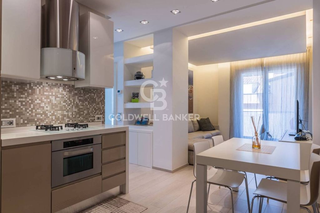Luxury Apartment for sale in Riccione, 560 000 €, Photo 6