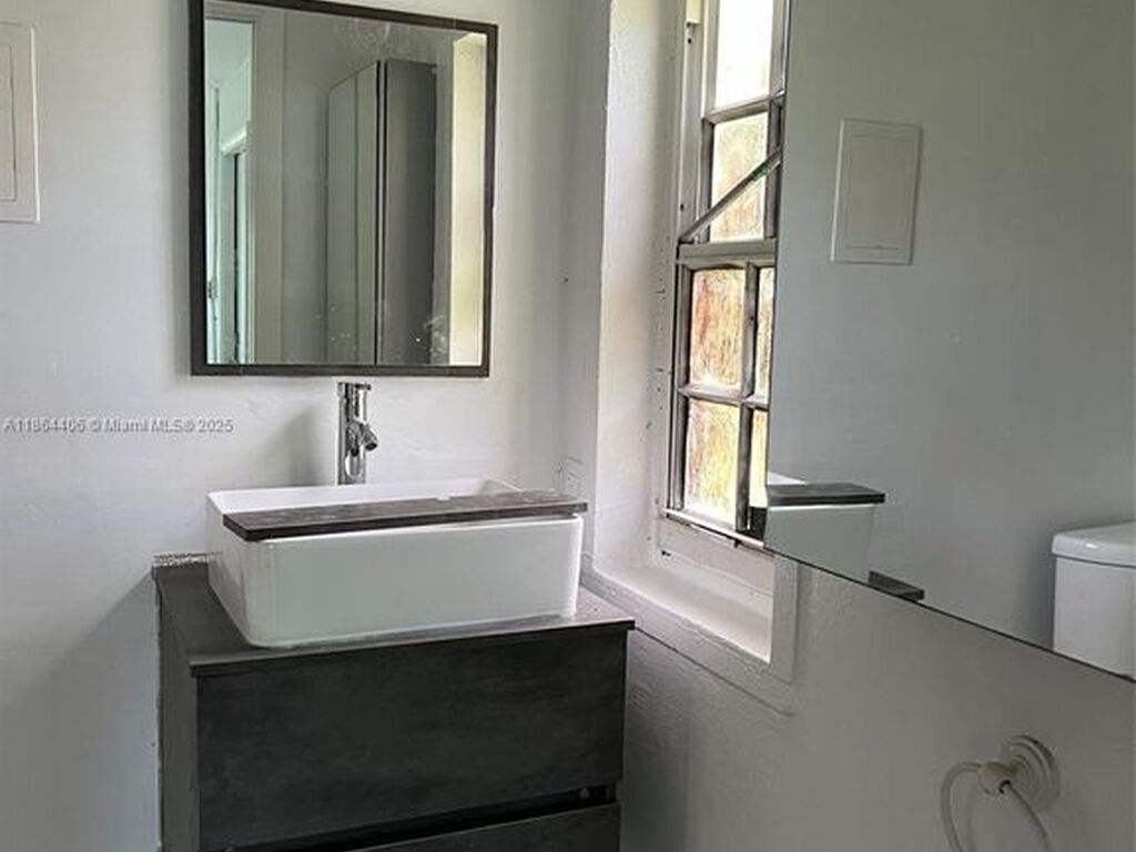 Luxury House for sale in Hollywood, 473 723 €, Photo 3