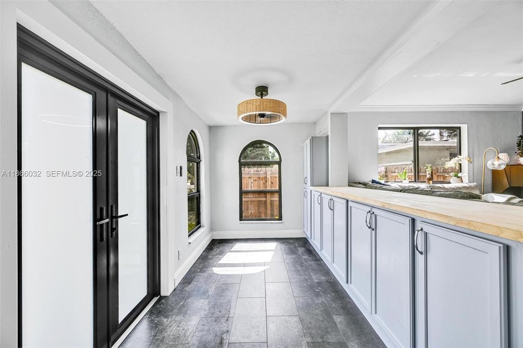 Luxury House for sale in Hollywood, 546 275 €, Photo 1