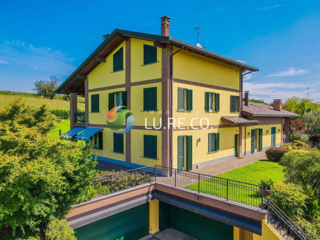 Luxury House for sale in Camparada, 1 300 000 €, Photo 2