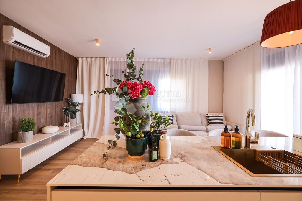 Luxury Apartment for sale in Zadar, 490 000 €, Photo 3