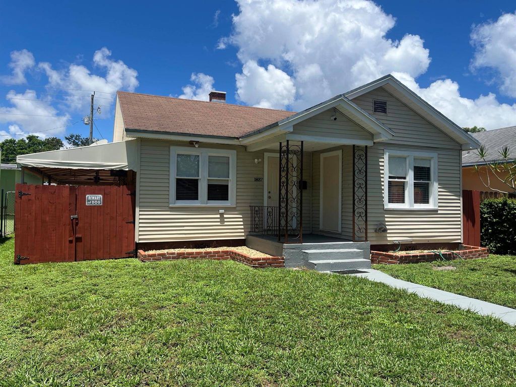 Luxury House for sale in Hollywood, 447 884 €, Photo 2