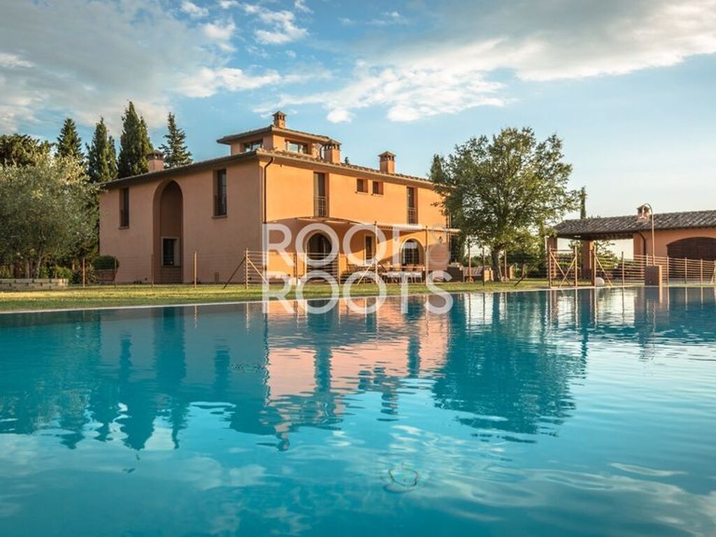 Luxury House for sale in Peccioli, 1 690 000 €, Photo 1