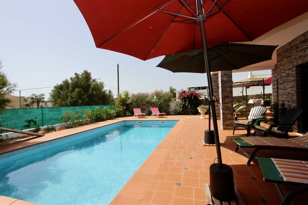 Luxury House for sale in Portimão, 875 000 €, Photo 4