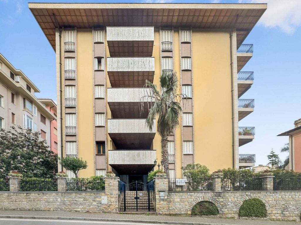 Appartement de luxe à vendre à Bordighera, 770 000 €, Photo 2