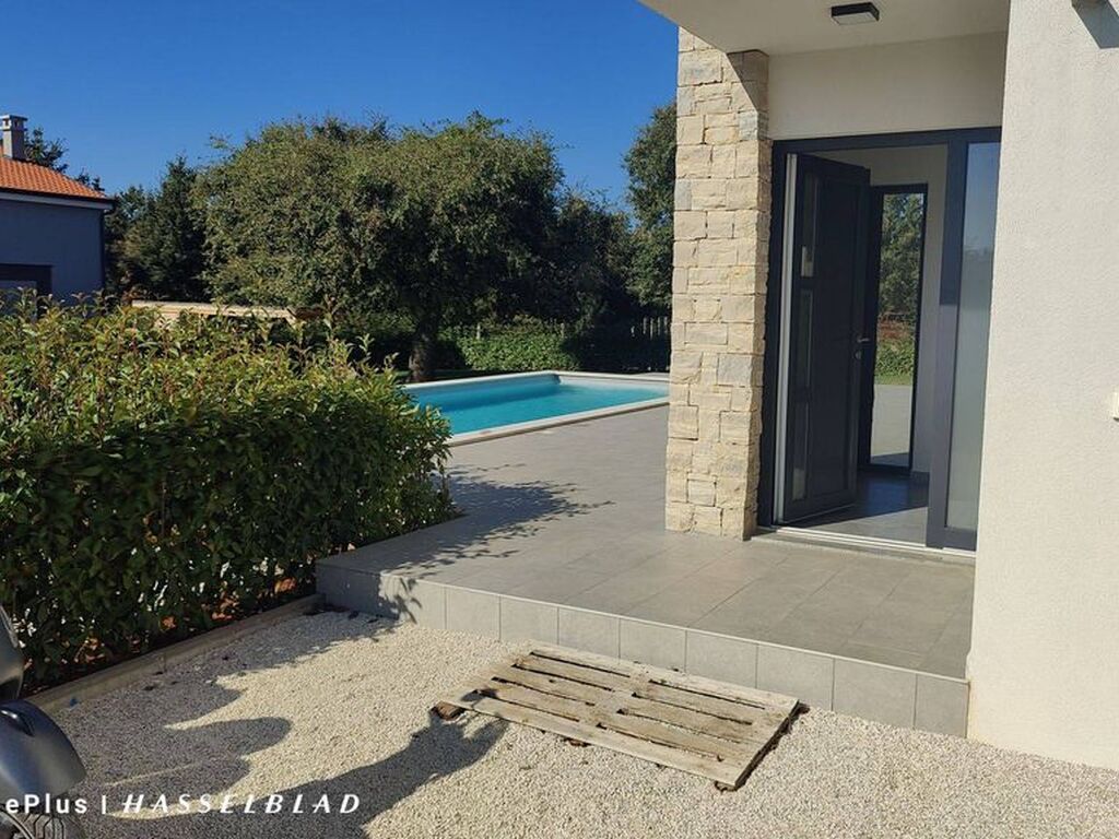 Maison de luxe à vendre à Porec, 680 000 €, Photo 5