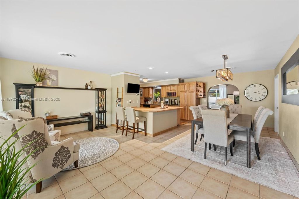 Luxury House for sale in Hollywood, 588 035 €, Photo 6