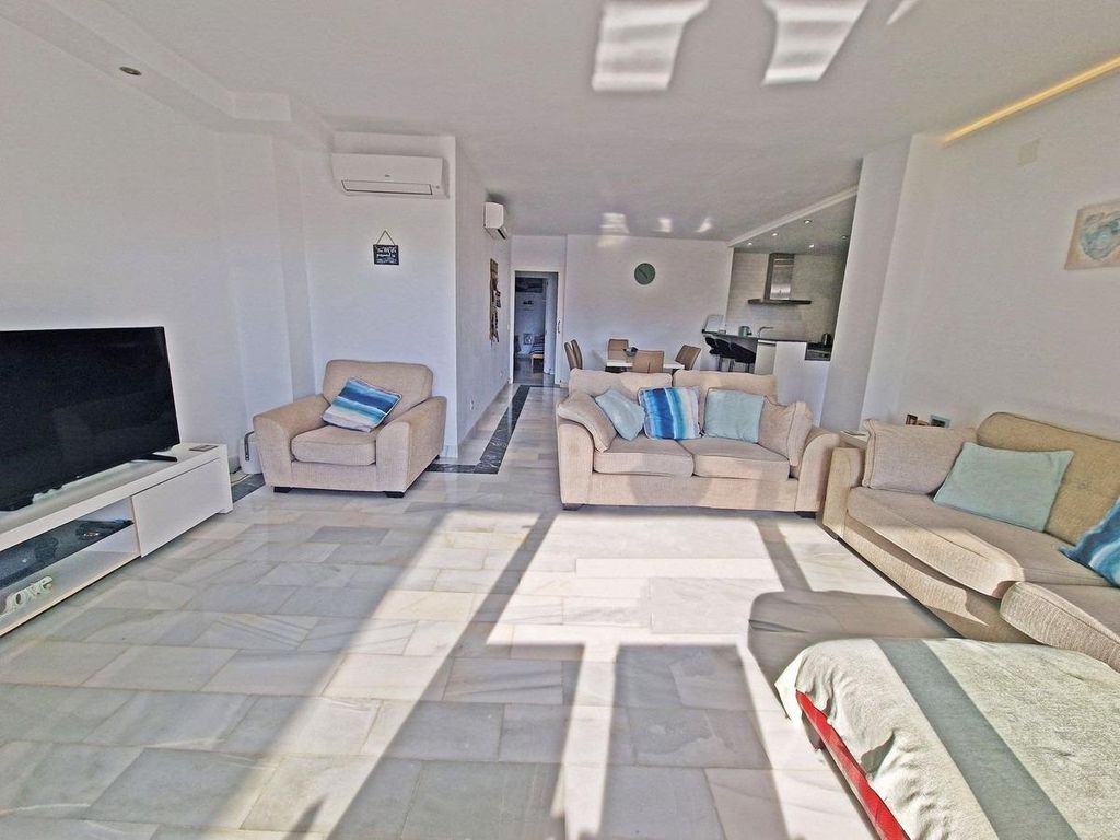 Luxury Apartment for sale in Mijas, 425 000 €, Photo 3