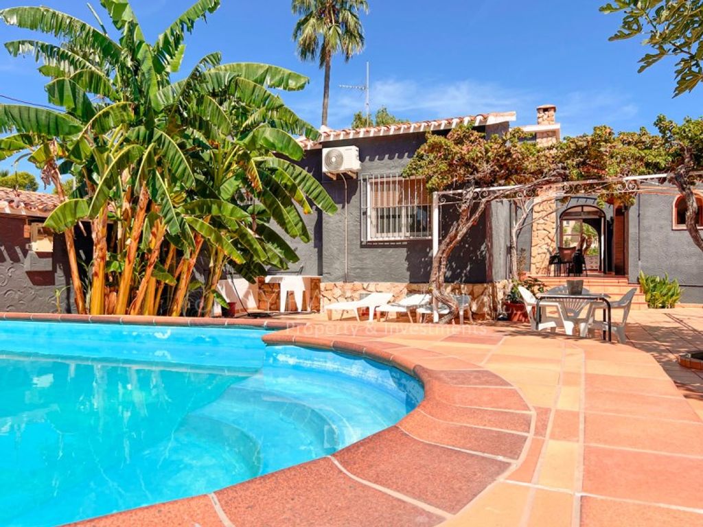 Luxury House for sale in Denia, 695 000 €, Photo 2