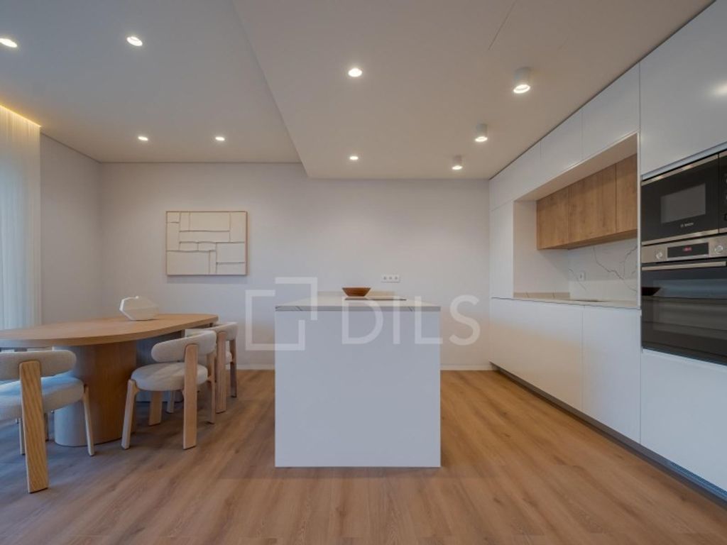Luxury House for sale in Seixal, 695 000 €, Photo 7