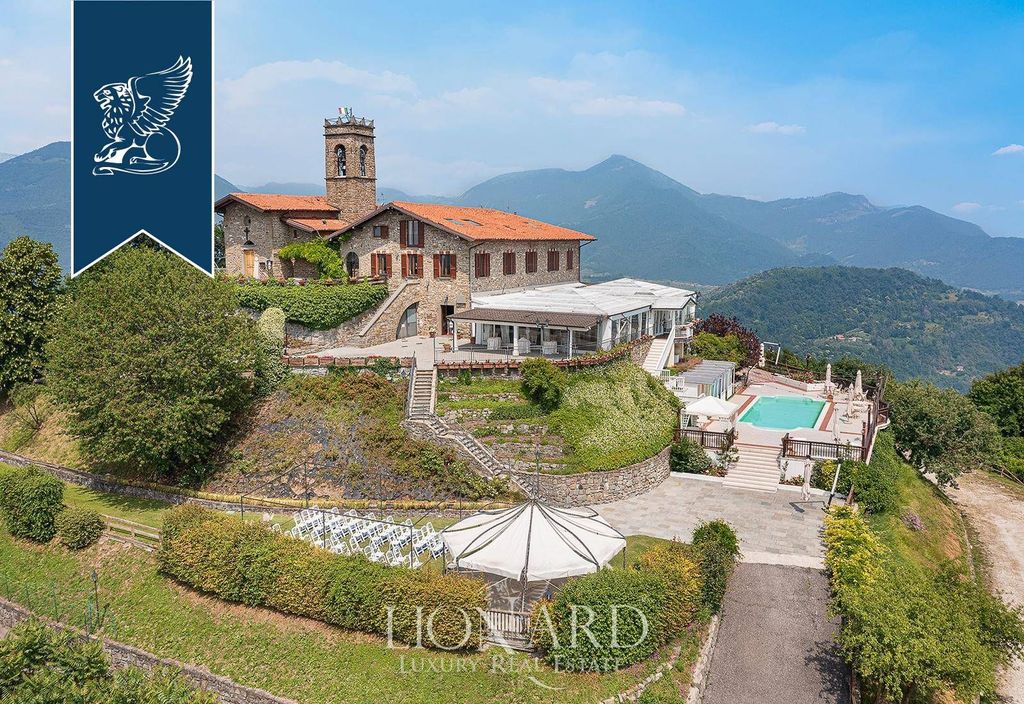 Luxury House for sale in Villongo, 2 190 000 €, Photo 1