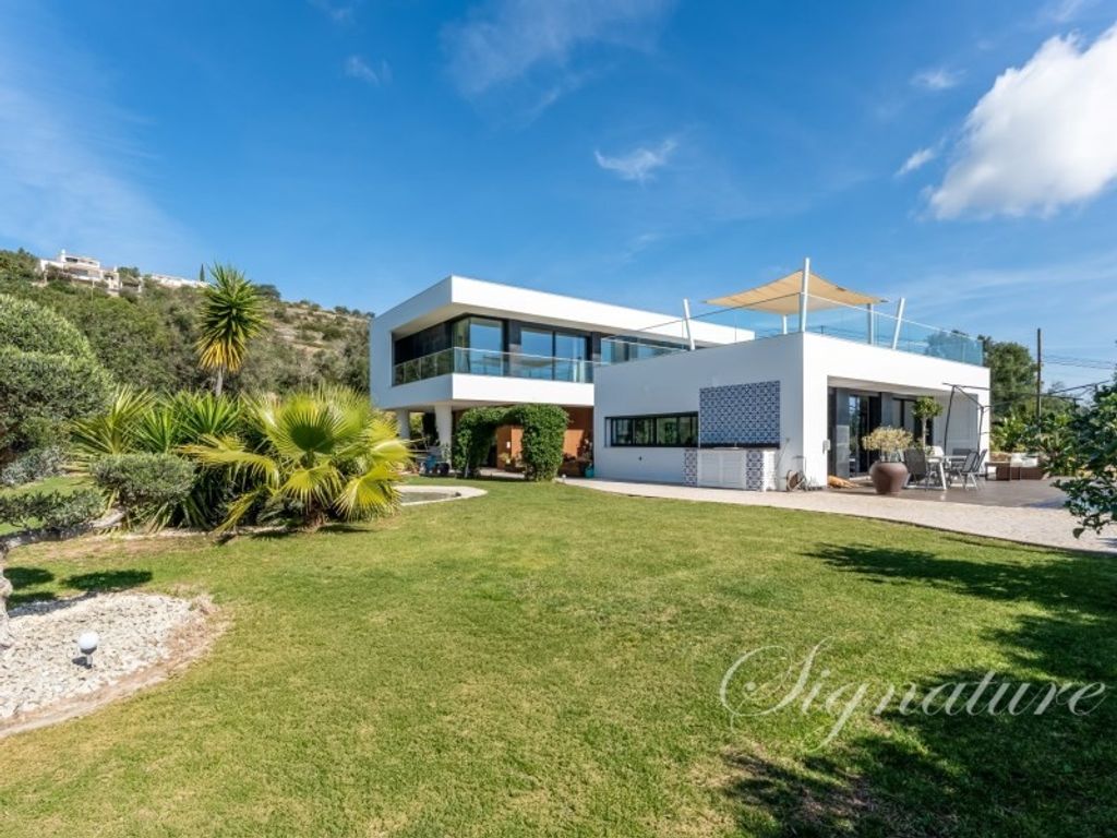 Luxury House for sale in Faro, 2 250 000 €, Photo 1