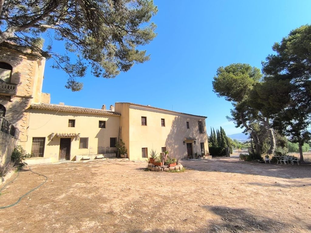 Luxury House for sale in Monóvar, 2 999 995 €, Photo 1
