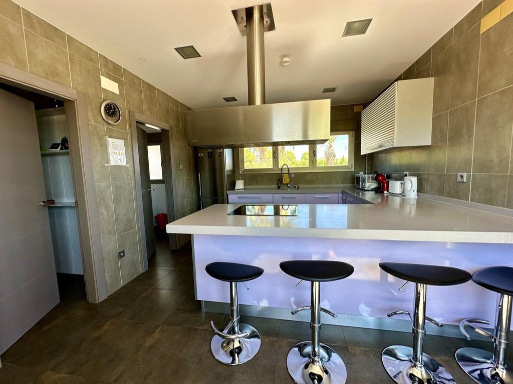 Luxury House for sale in Yecla, 499 000 €, Photo 6