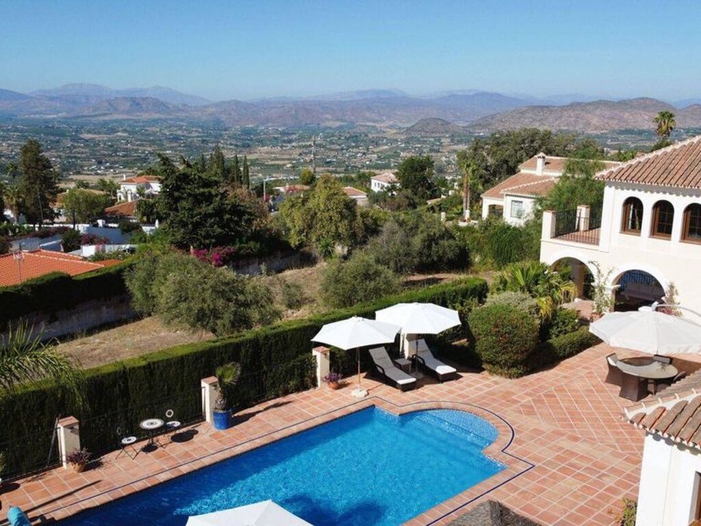 Luxury House for sale in Alhaurín El Grande, 995 000 €, Photo 4